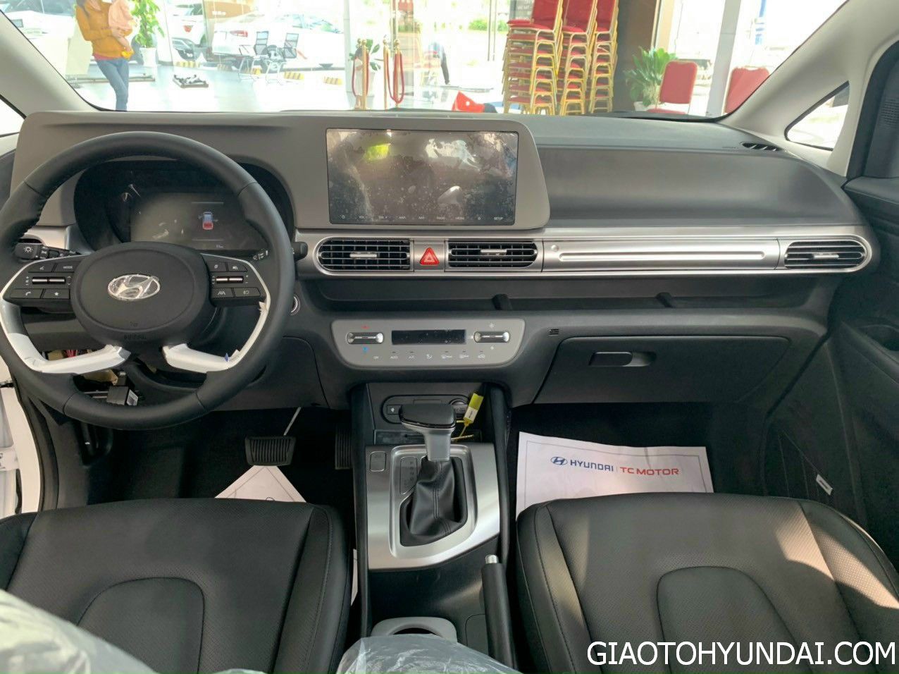 hyundai stargazer | Khoang cabin Hyundai Stargazer .
