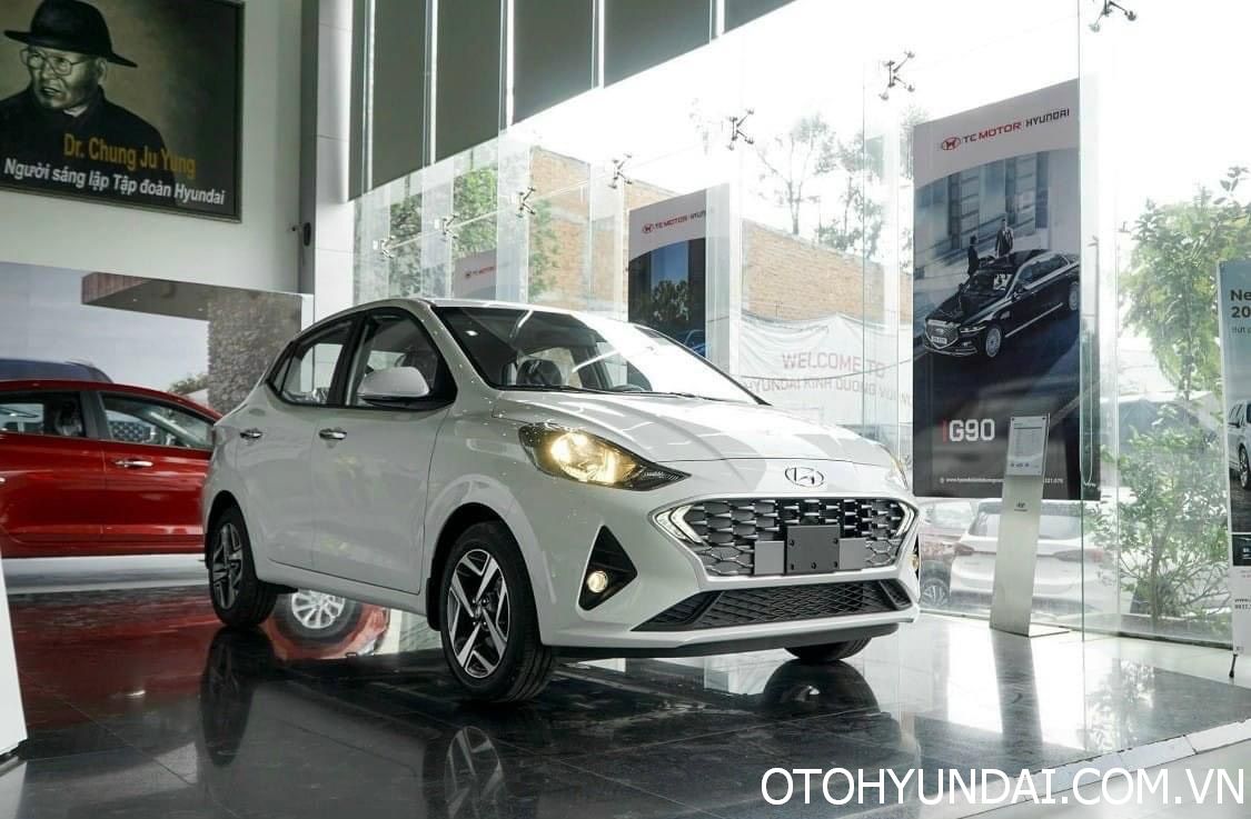 Hyundai Grand i10 Sedan 1.2 AT Tiêu Chuẩn | Cụm đèn pha trước