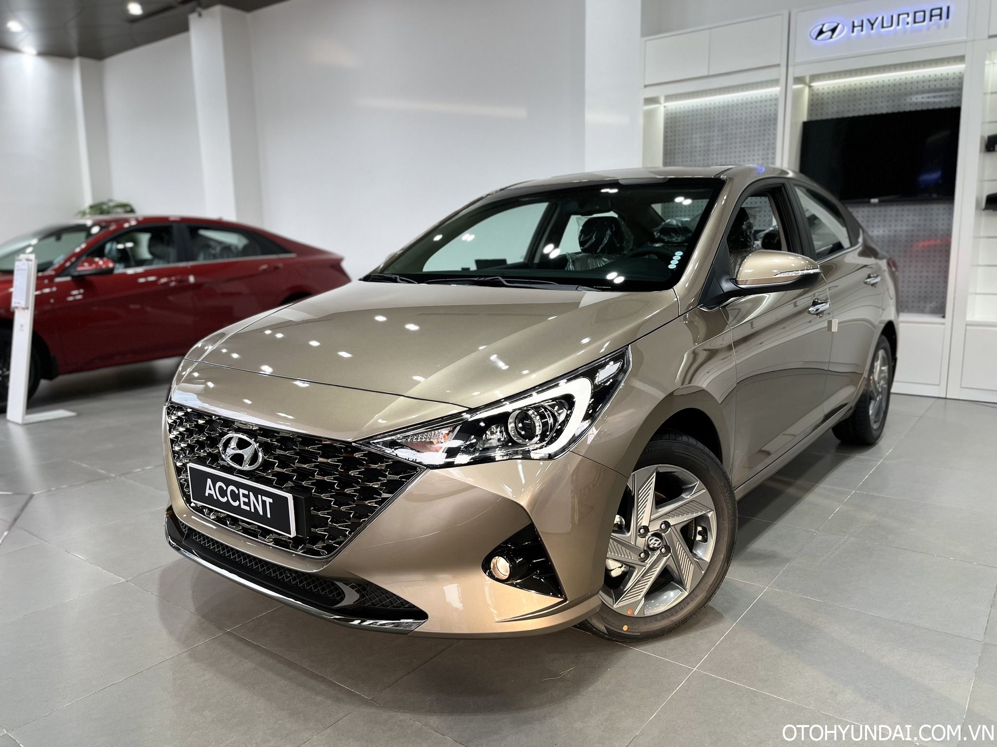 Hyundai Accent màu Vàng cát | Ngoại thất xe hyundai accent màu vàng cát