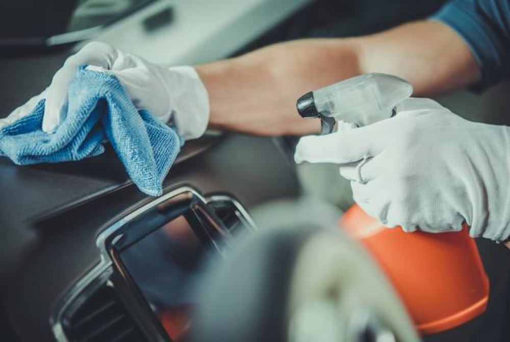 quy trình rửa xe ô tô chuyên nghiệp - vệ sinh nội thất xe