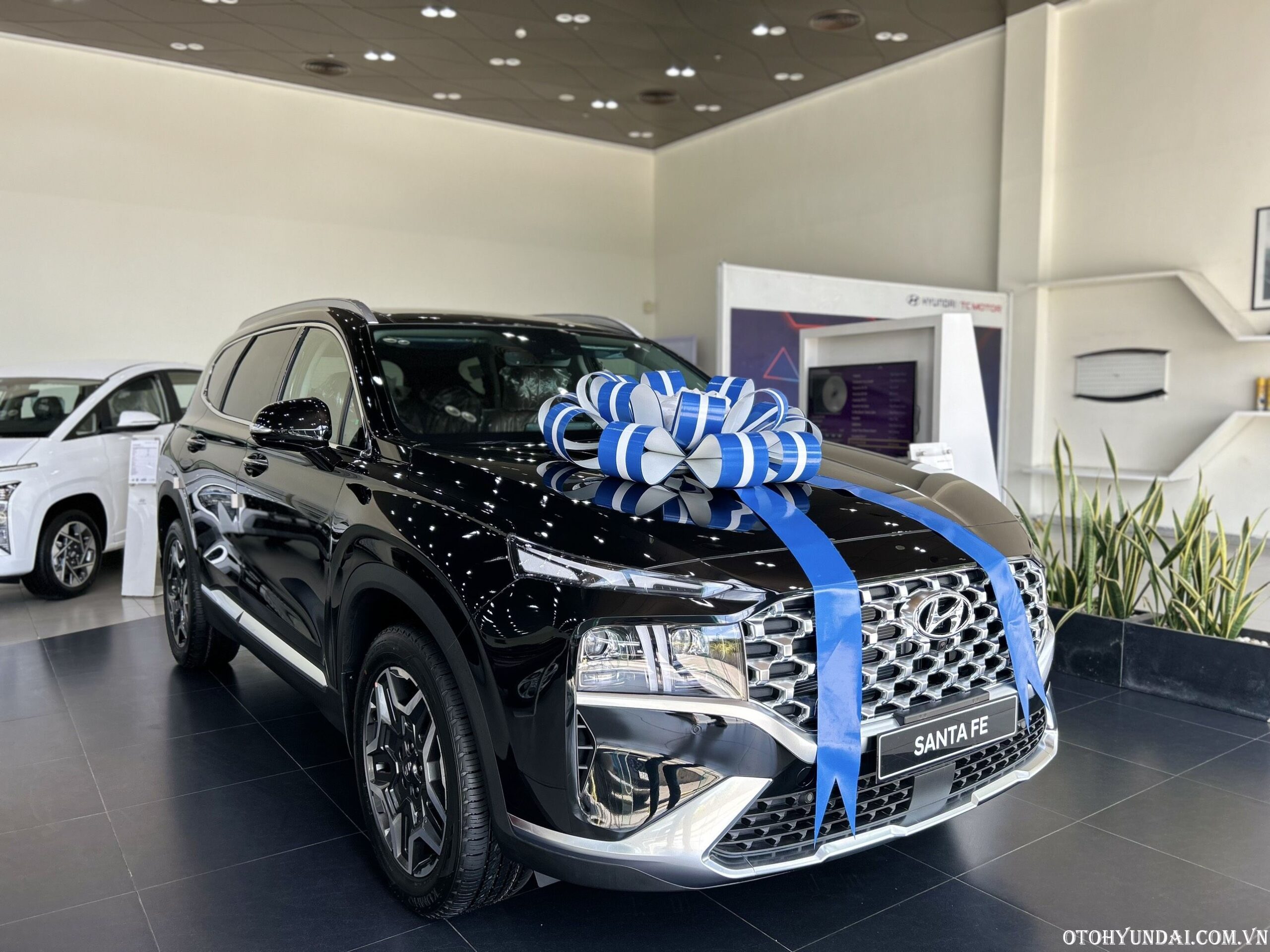 hyundai santafe màu đen | ngoại thất xe hyundai santafe màu đen