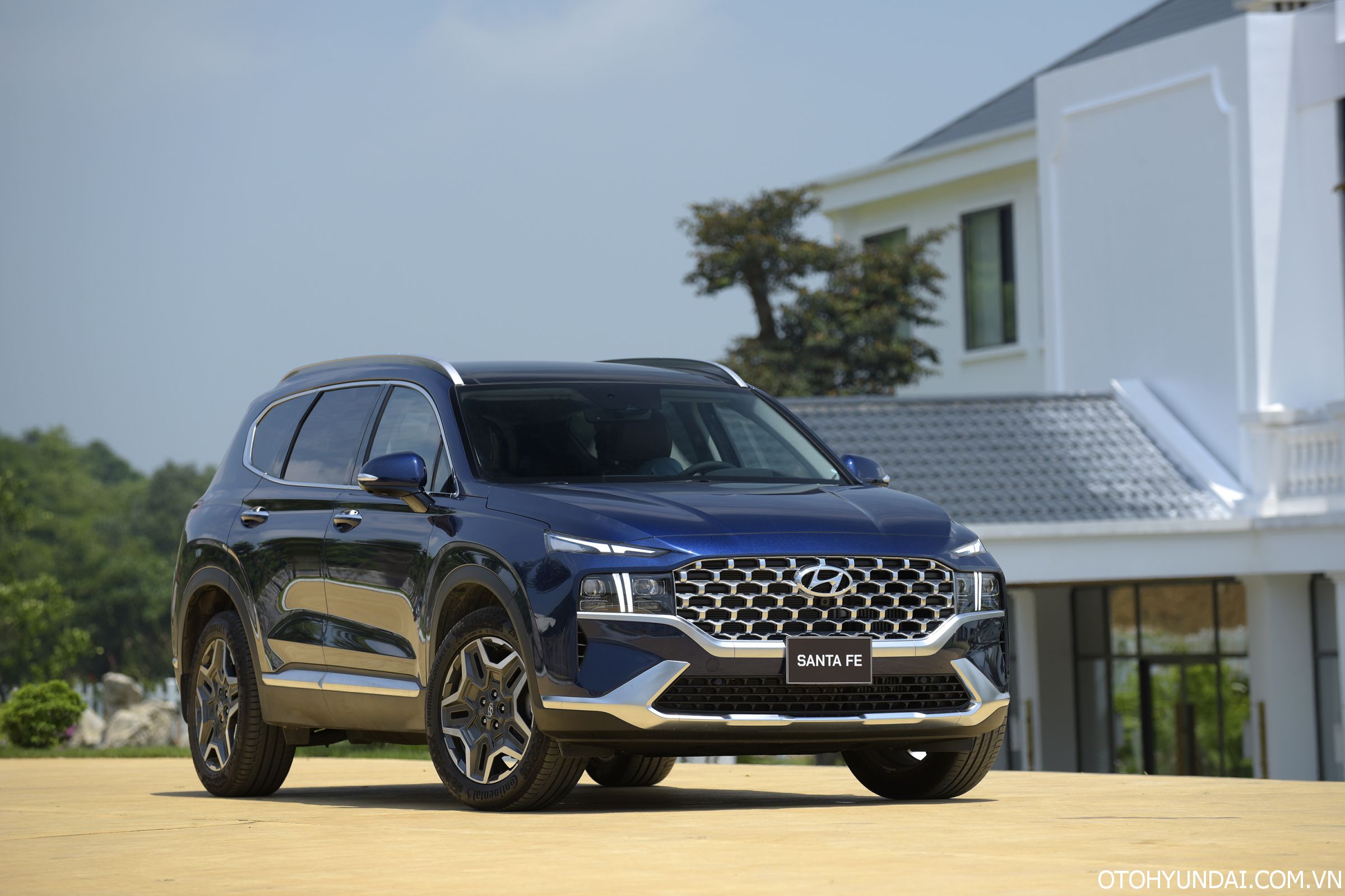 lãi suất mua xe hyundai santafe trả góp