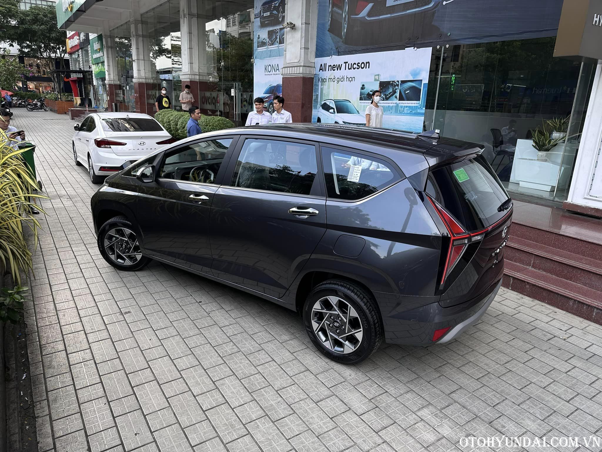 Đại Lý Hyundai Trường Chinh 1S cổng chính tại đại lý hyundai trường chinh 1s