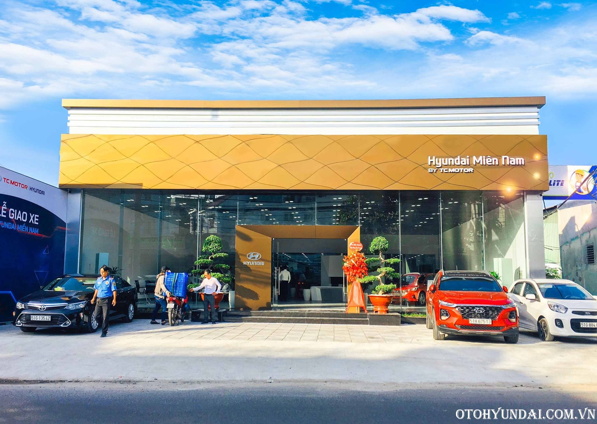 Cổng chính đại lý hyundai miền nam 1s quận bình tân