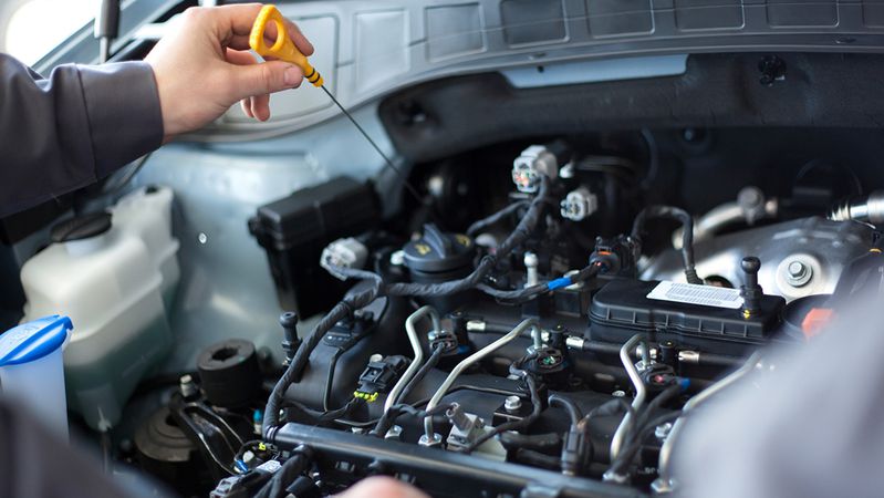 Bảo dưỡng xe ô tô Hyundai tại Hồ Chí Minh kiểm tra xe hyundai hàng ngày để đảm bảo xe vận hành được tốt nhất