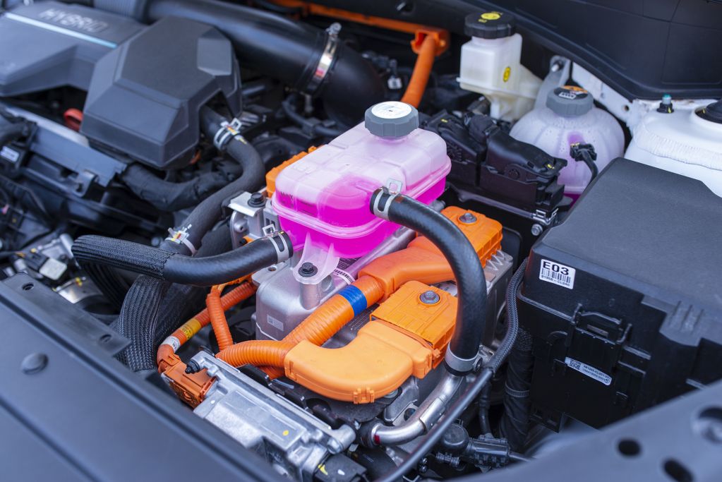 Hyundai SantaFe Hybrid chính thức ra mắt tại Việt Nam: Giá bán từ 1,450 tỷ đồng Hyundai SantaFe Hybrid - 4