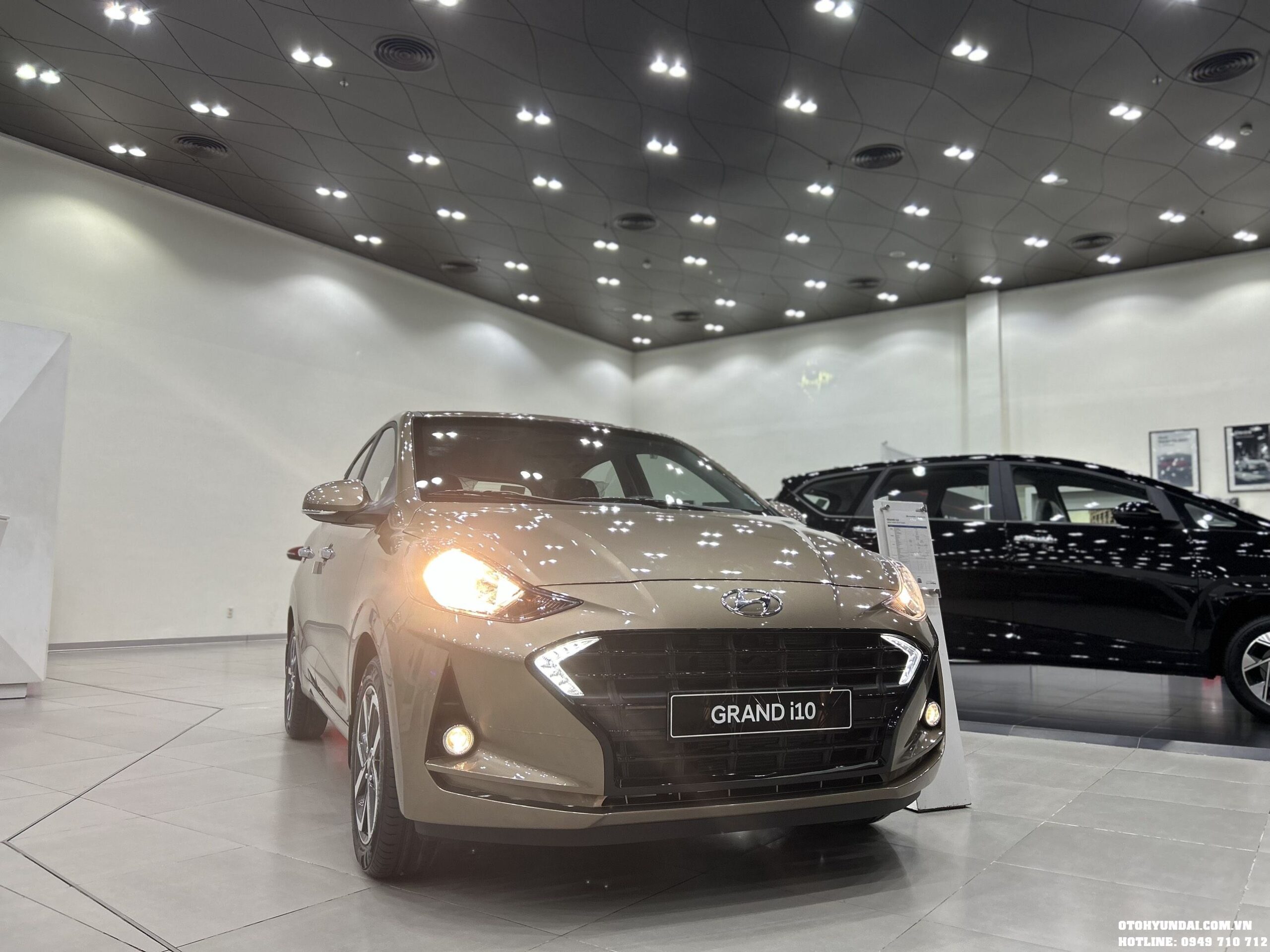 So sánh xe Hyundai Grand i10 AT Tiêu Chuẩn và i10 AT Đặc Biệt So sánh xe Hyundai Grand i10 AT Tiêu Chuẩn và i10 AT Đặc Biệt