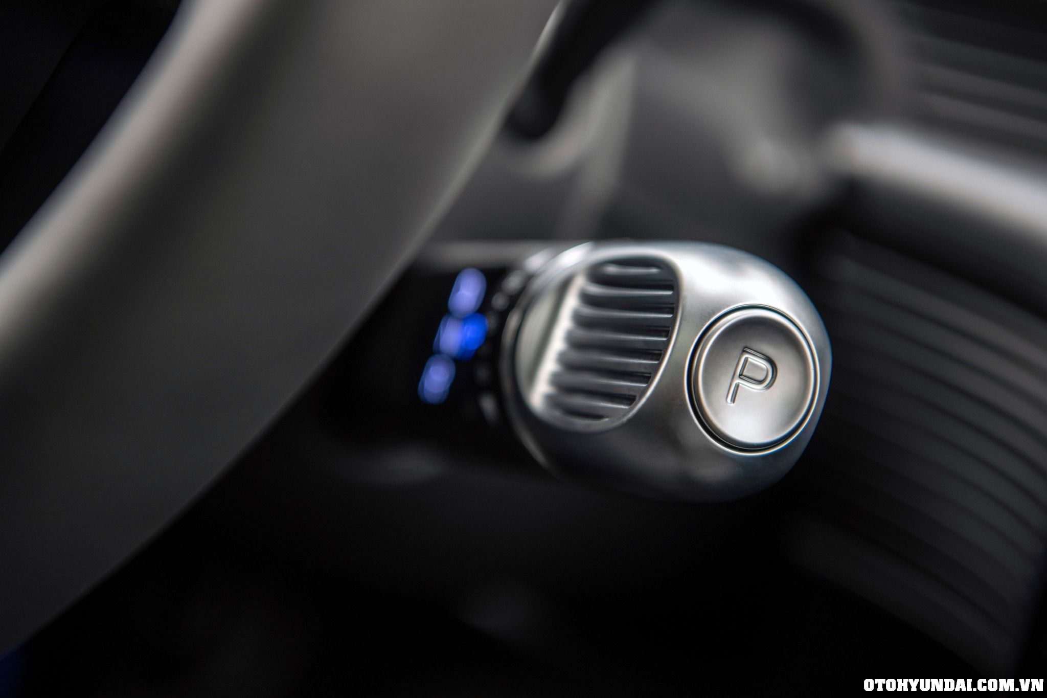 Hyundai Ioniq 5 | Cần gạt số sau vô lăng