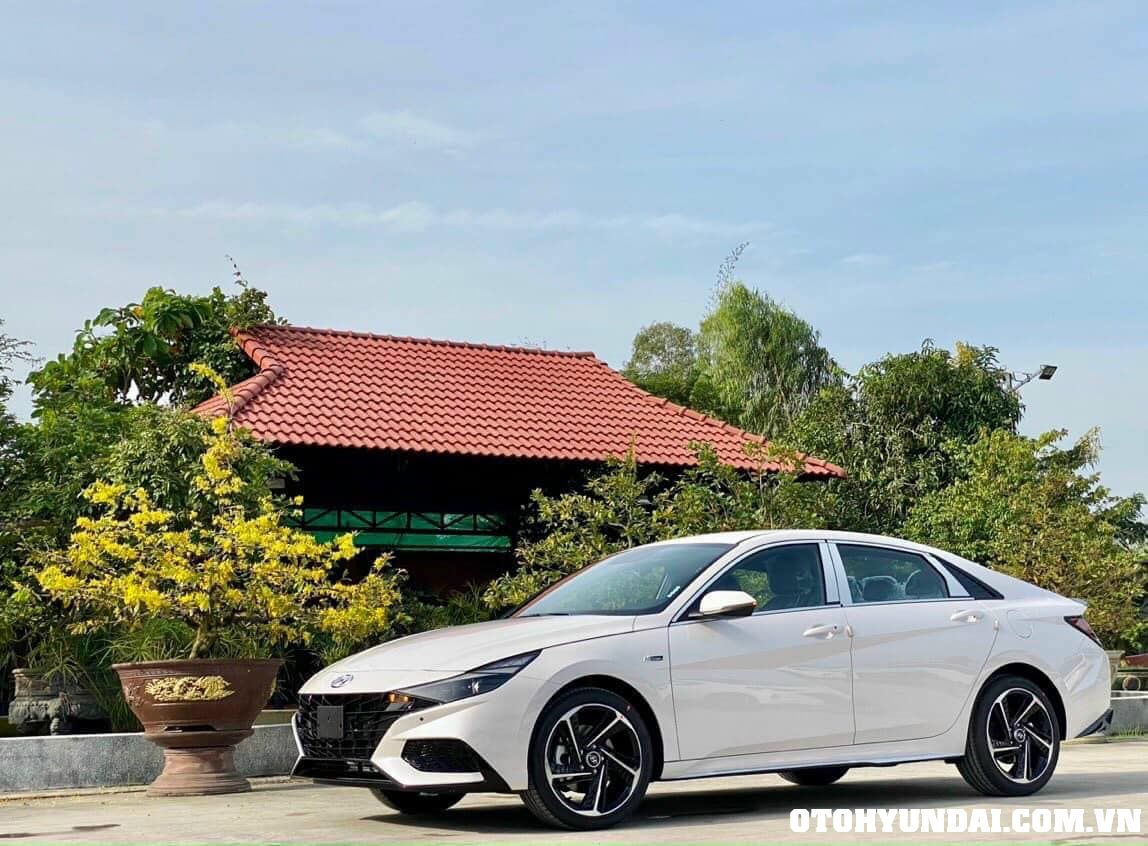So sánh Hyundai Elantra 2.0 và Elantra N Line | Ngoại thất Hyundai Elantra N Line