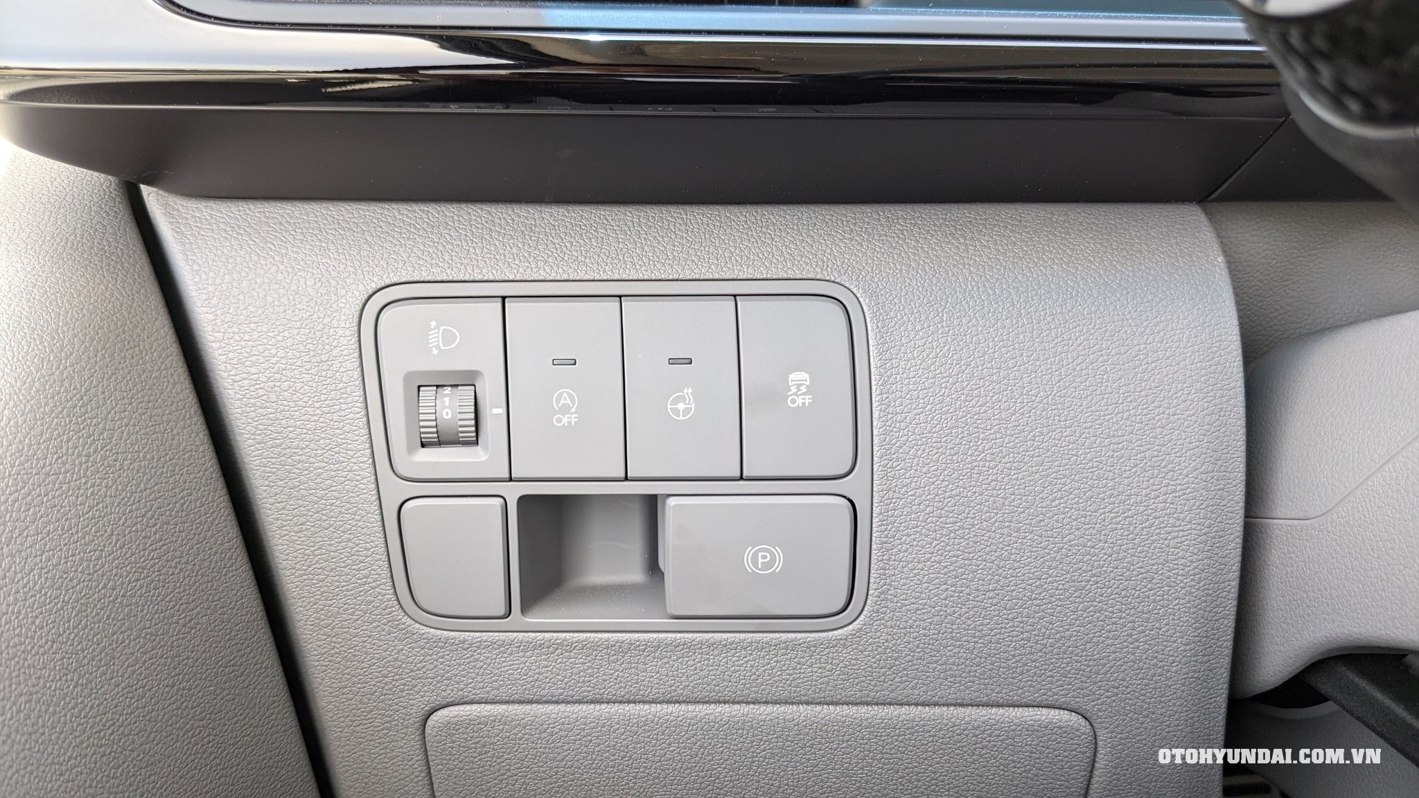 Hyundai Staria 2024 | Phanh đỗ xe điện tử bằng nút bấm với tính năng giữ tự động