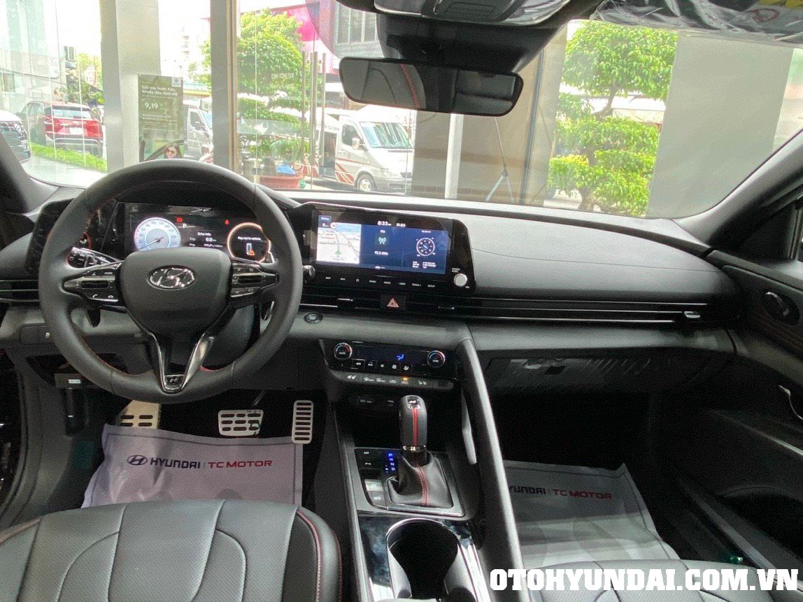Nội thất Hyundai Elantra N Line