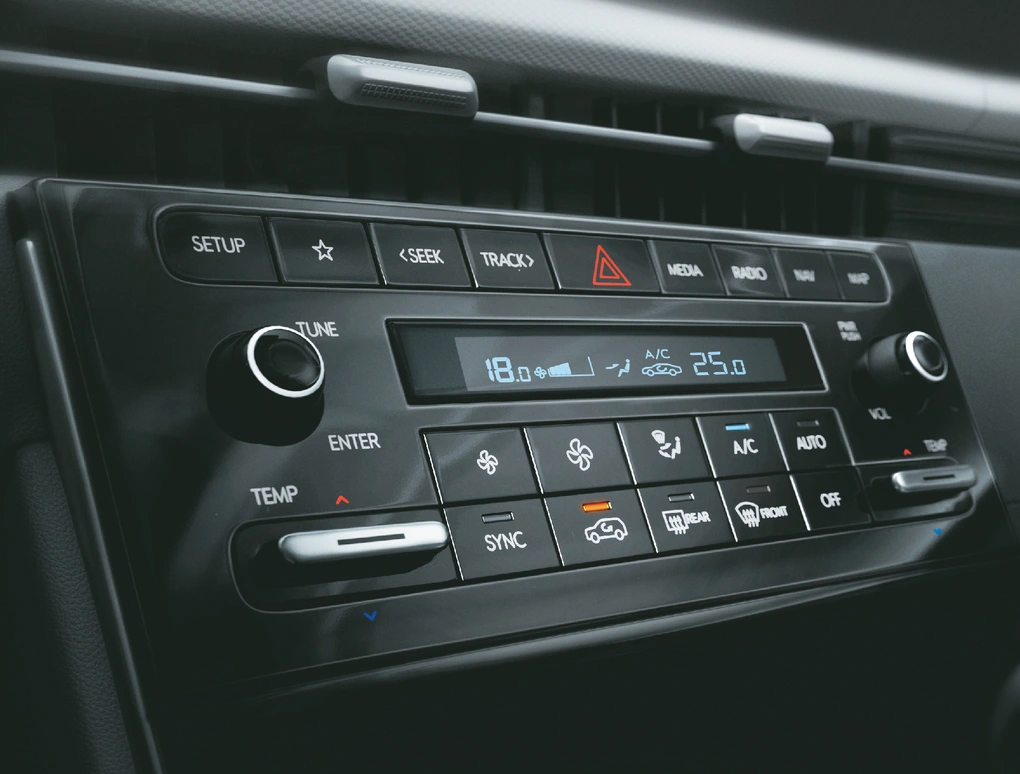 Hyundai Creta phiên bản 2024 được cập nhật với thiết kế và các tính năng mới, tăng cường sự cạnh tranh với các đối thủ trong phân khúc. Hyundai Creta phiên bản 2024 được cập nhật với thiết kế và các tính năng mới, tăng cường sự cạnh tranh với các đối thủ trong phân khúc. - 8