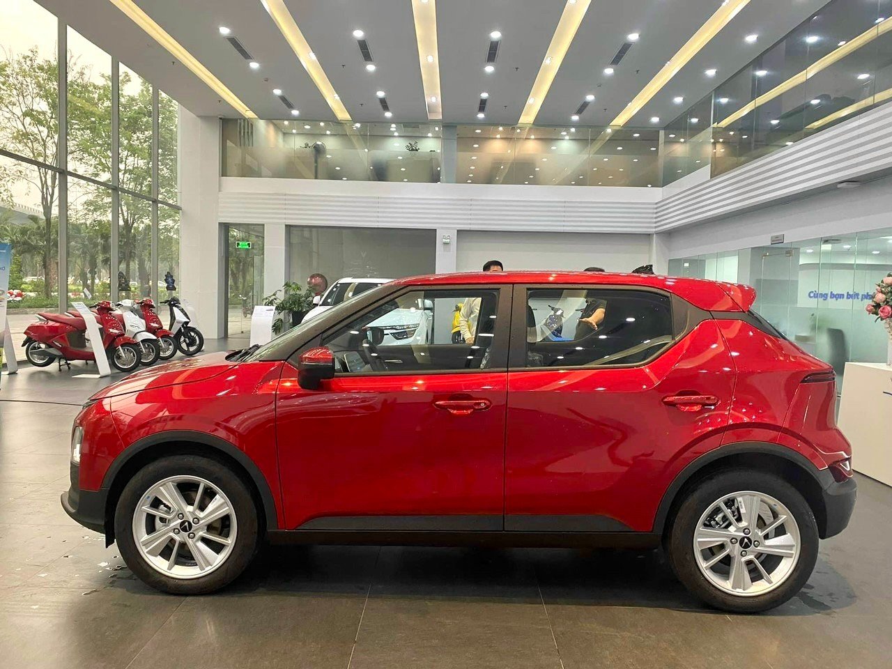 Kích thước xe VinFast VF 5 tương đương với các mẫu A-SUV xăng hiện nay