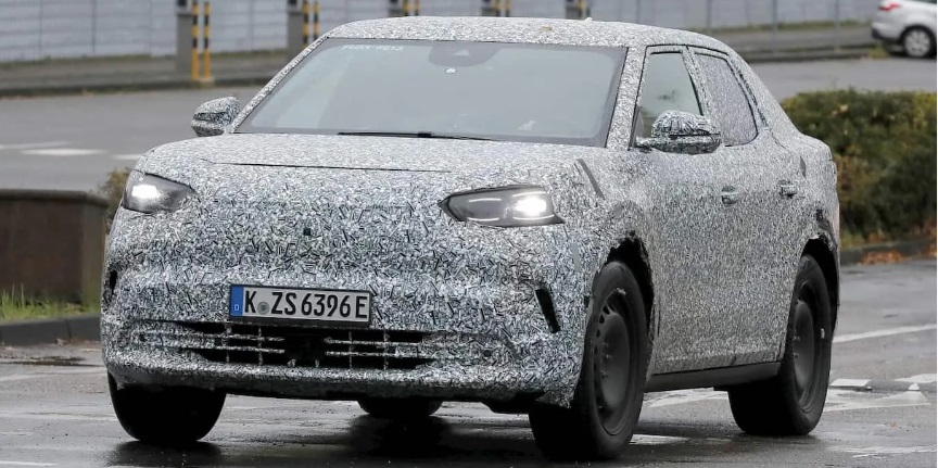 Ford chuẩn bị ra mắt mẫu SUV thuần điện mới: Kích thước cùng cỡ VinFast VF 7 - 3